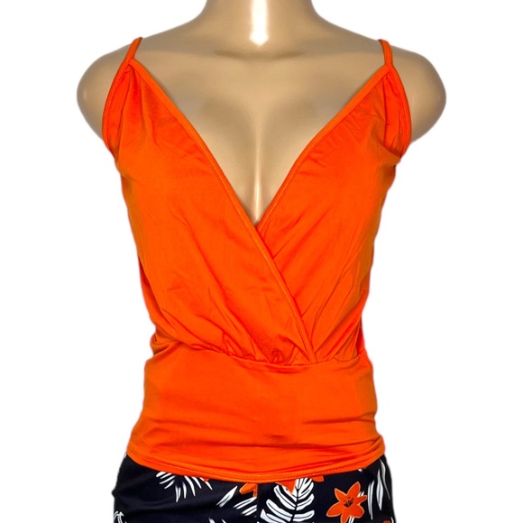 New Black and Orange Women Outfit Set Size M and L Stretchy Short and Wrap Top - Picture 5 of 7